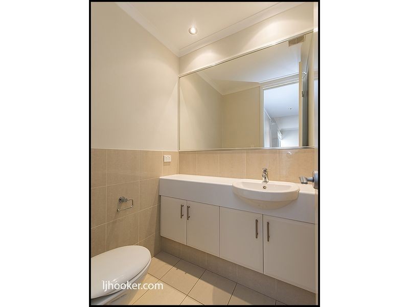 94 Sunbury Road, Victoria Park WA 6100