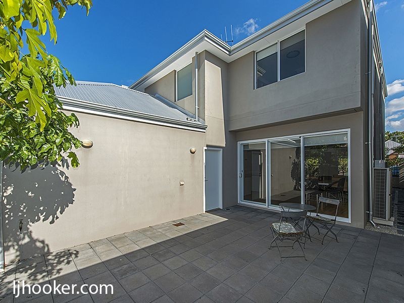 94 Sunbury Road, Victoria Park WA 6100