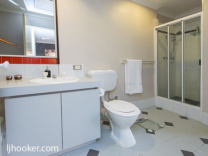 2/39-41 King George Street, Victoria Park WA 6100