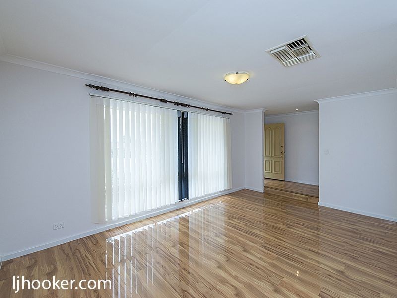 12 Lagoon Heights, Ballajura WA 6066