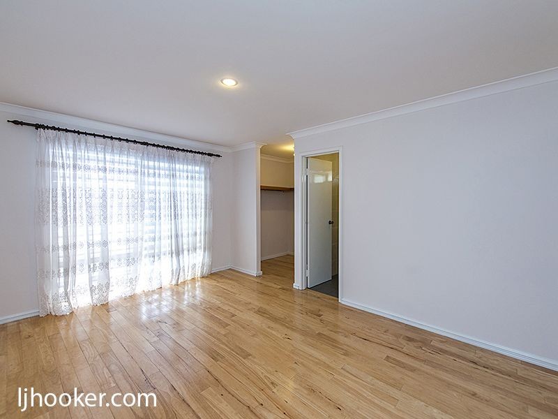 12 Lagoon Heights, Ballajura WA 6066