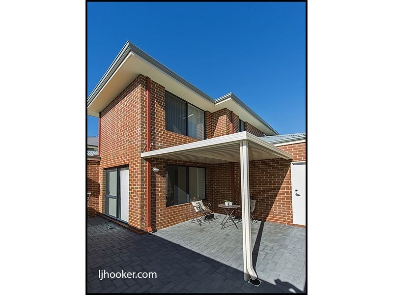 2/137 Fitzroy Road, Rivervale WA 6103