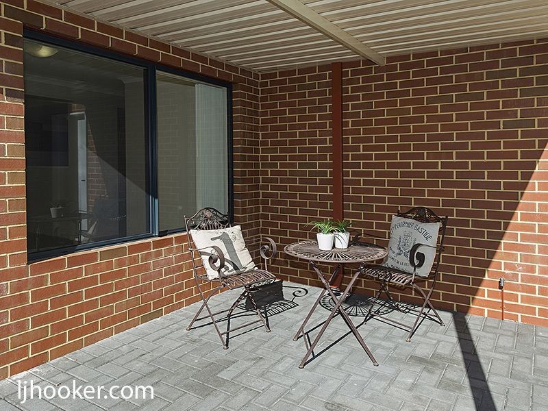 2/137 Fitzroy Road, Rivervale WA 6103