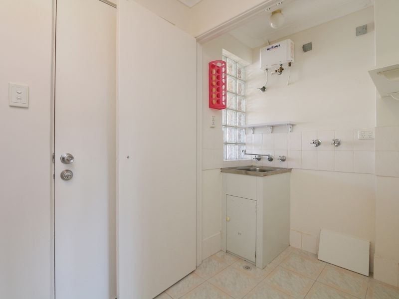 10/12 King George Street, Victoria Park WA 6100