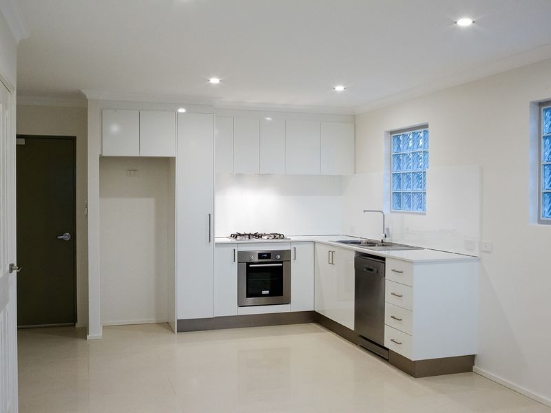 6/379 Daly Street, Cloverdale WA 6105