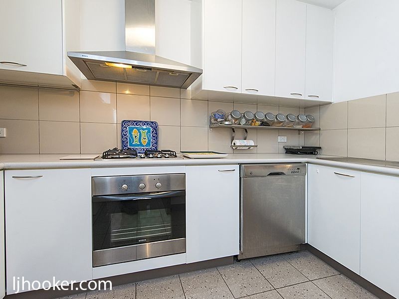 18/25 Melville Parade, South Perth WA 6151