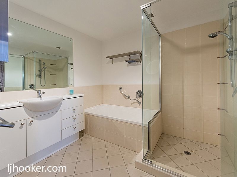 18/25 Melville Parade, South Perth WA 6151