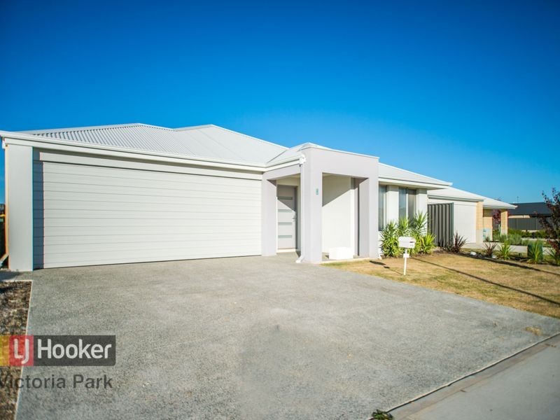 4 Wharton Parade, Caversham WA 6055