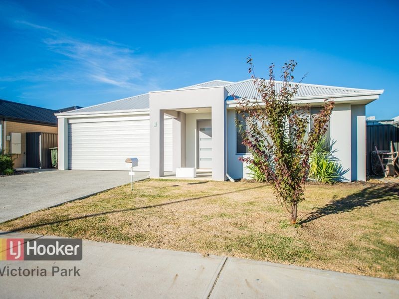 4 Wharton Parade, Caversham WA 6055