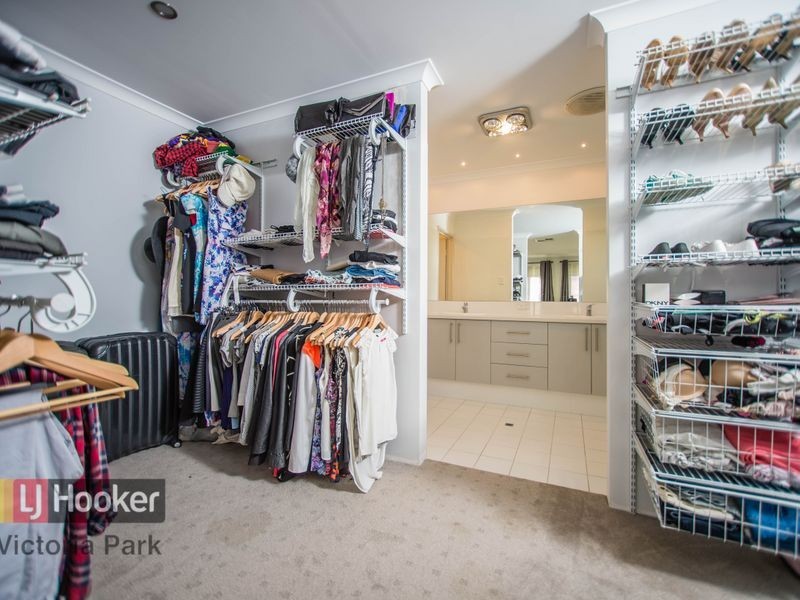 4 Wharton Parade, Caversham WA 6055