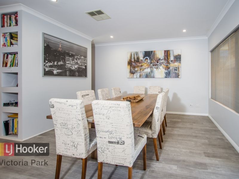 4 Wharton Parade, Caversham WA 6055