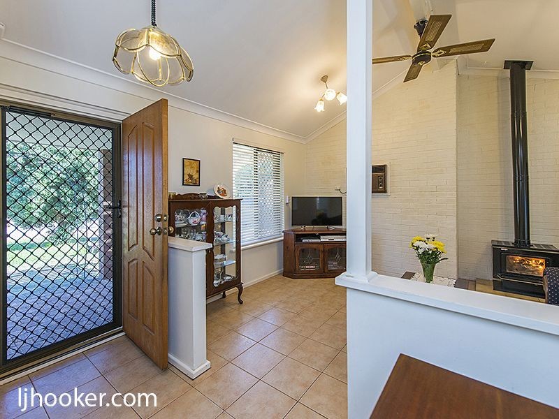 23 Helen Crescent, Byford WA 6122