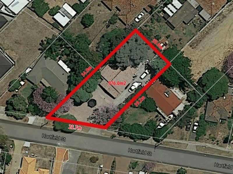 60 Hartfield Street, Queens Park WA 6107