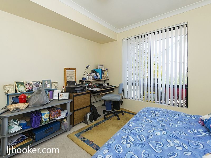 4i Ball Place, Queens Park WA 6107