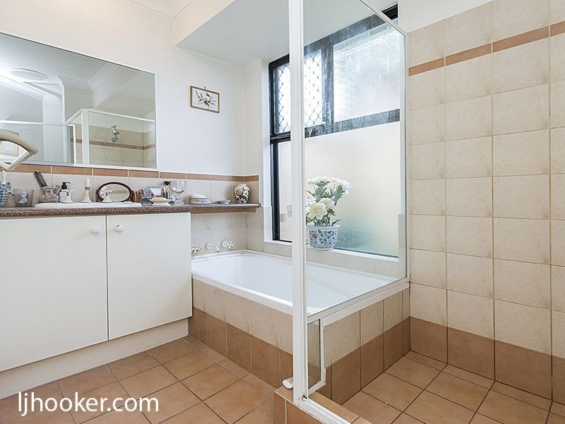 4i Ball Place, Queens Park WA 6107