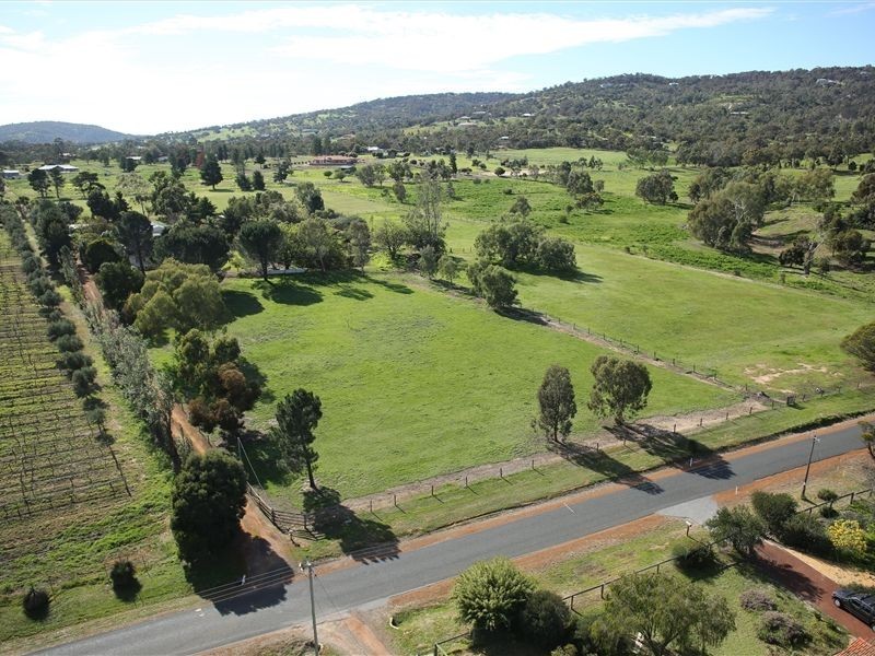 109 Loton Road, Millendon WA 6056