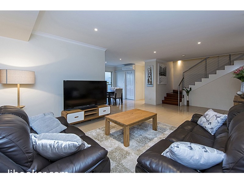 2/51 Carden Drive, Cannington WA 6107
