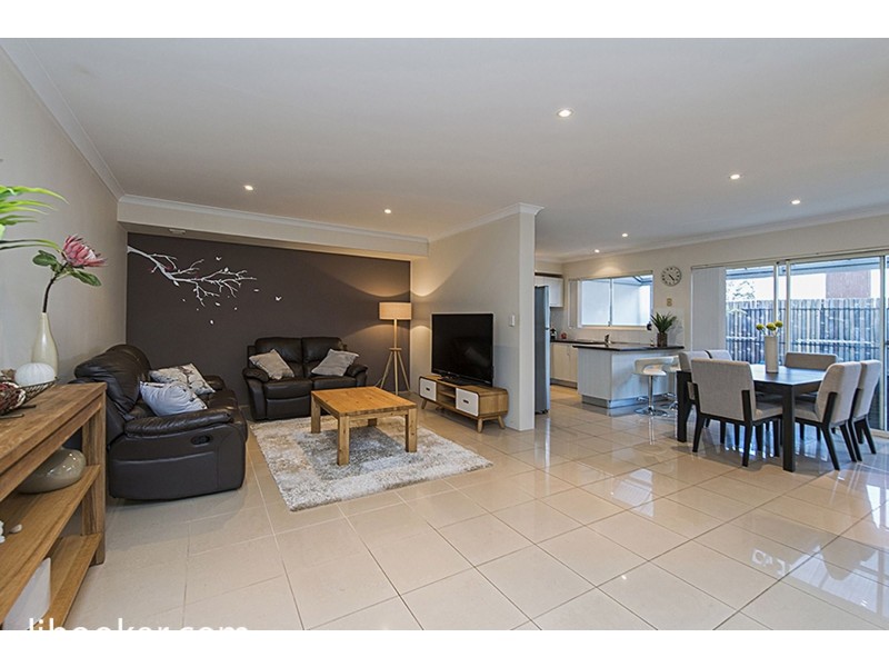 2/51 Carden Drive, Cannington WA 6107