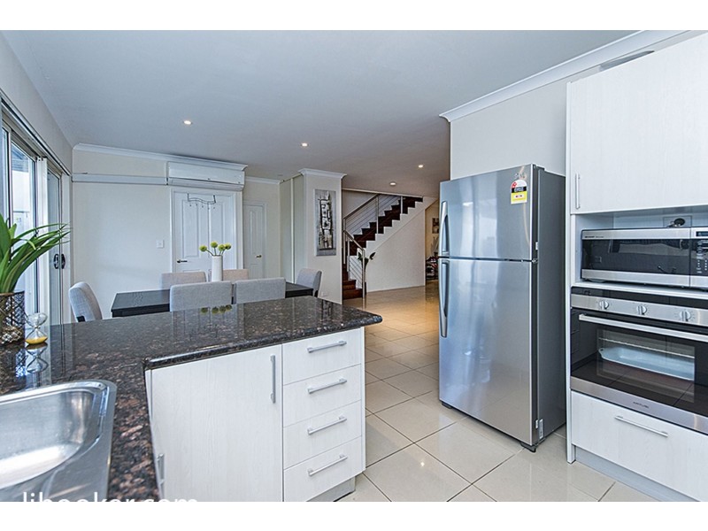 2/51 Carden Drive, Cannington WA 6107
