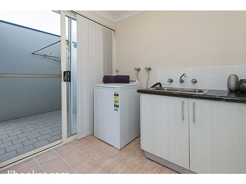 2/51 Carden Drive, Cannington WA 6107