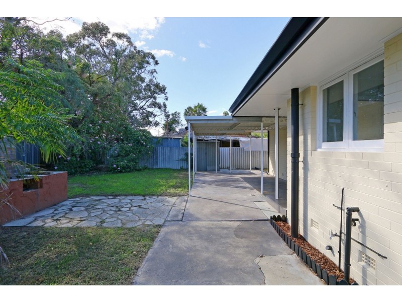 2 Kyogle Place, Armadale WA 6112