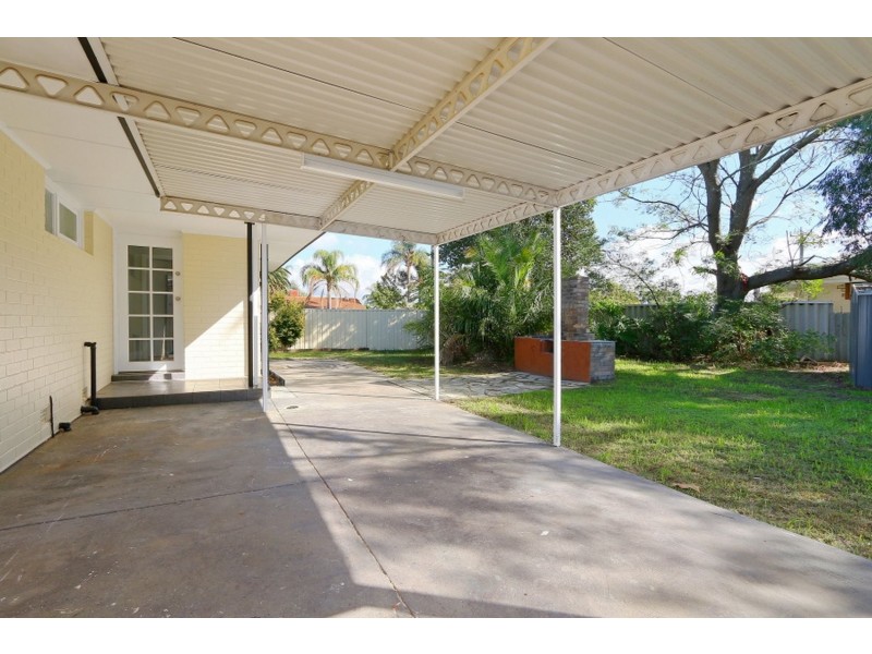 2 Kyogle Place, Armadale WA 6112