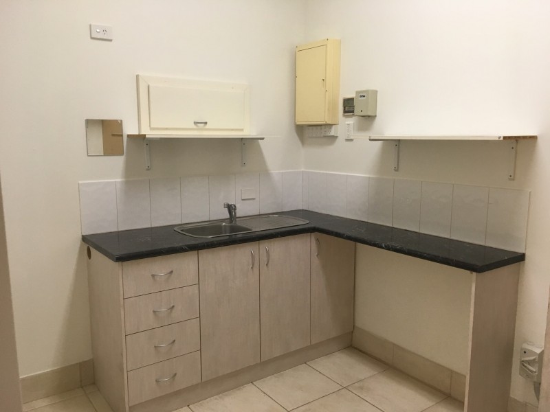 33/43 Rockingham Beach Road, Rockingham WA 6168