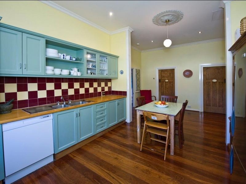 18A Gresham Street, Victoria Park WA 6100