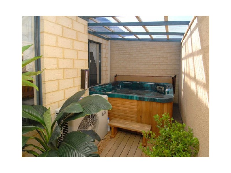 75 Sunbury Road, Victoria Park WA 6100