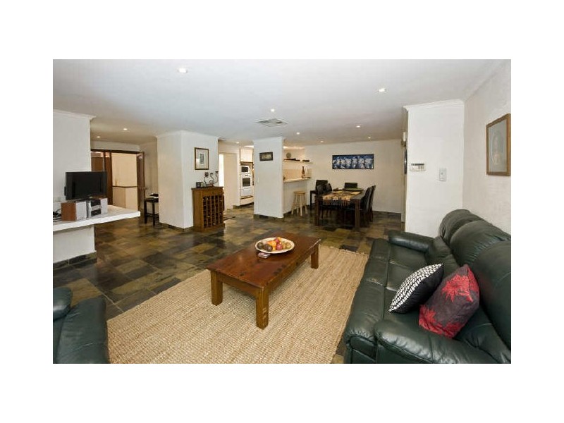 29 Kent Street, Victoria Park WA 6100