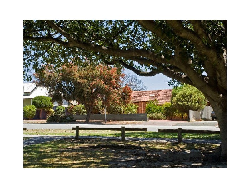 29 Kent Street, Victoria Park WA 6100