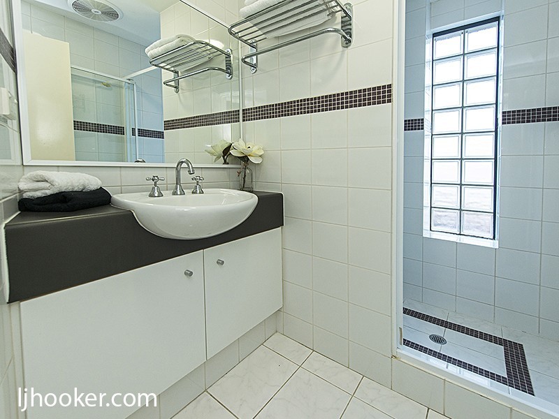 2/39 Mill Point Road, South Perth WA 6151