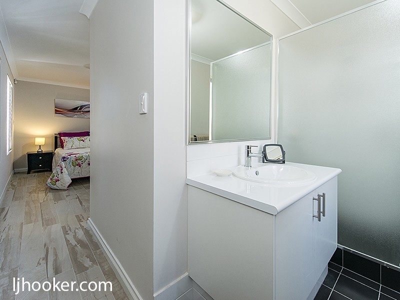 18 Lurnea Place, Karawara WA 6152