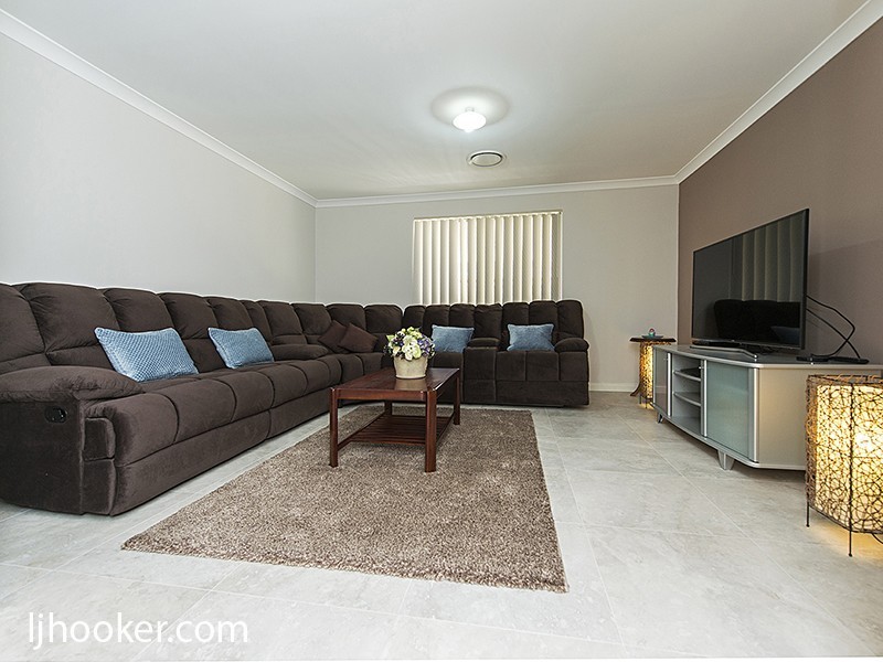 18 Lurnea Place, Karawara WA 6152