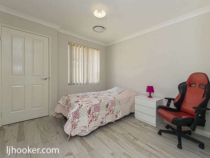 18 Lurnea Place, Karawara WA 6152