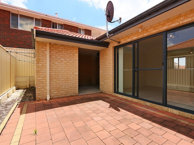 1/111 Beatty Avenue, East Victoria Park WA 6101