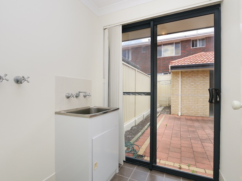 1/111 Beatty Avenue, East Victoria Park WA 6101