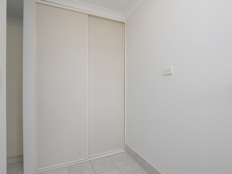 4/11-17 Norbertine Close, Queens Park WA 6107