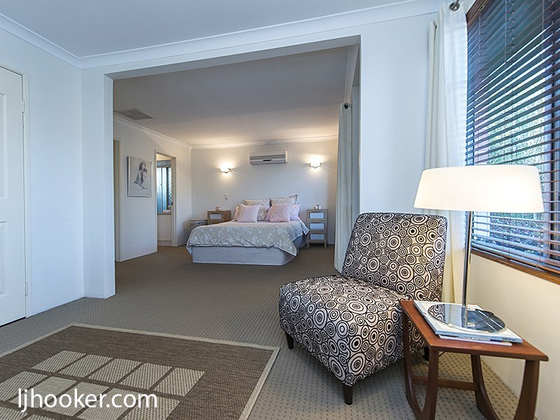 22 Winthrop Drive, Winthrop WA 6150