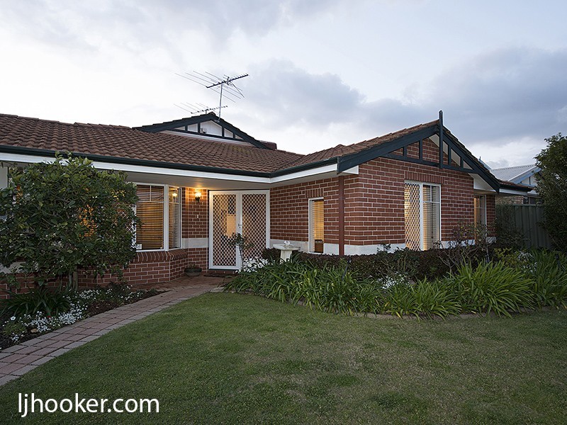 22 Winthrop Drive, Winthrop WA 6150