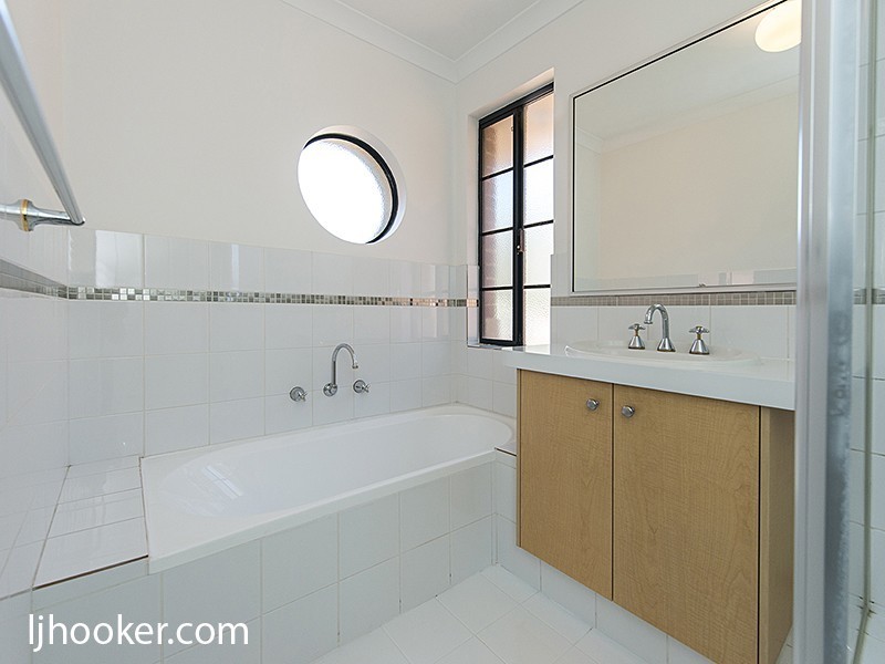 4/65 Teague Street, Victoria Park WA 6100