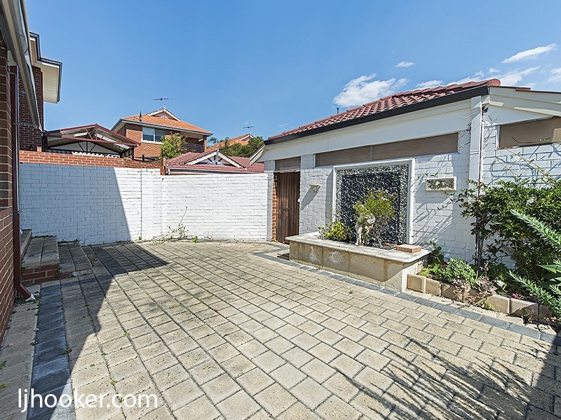 4/65 Teague Street, Victoria Park WA 6100