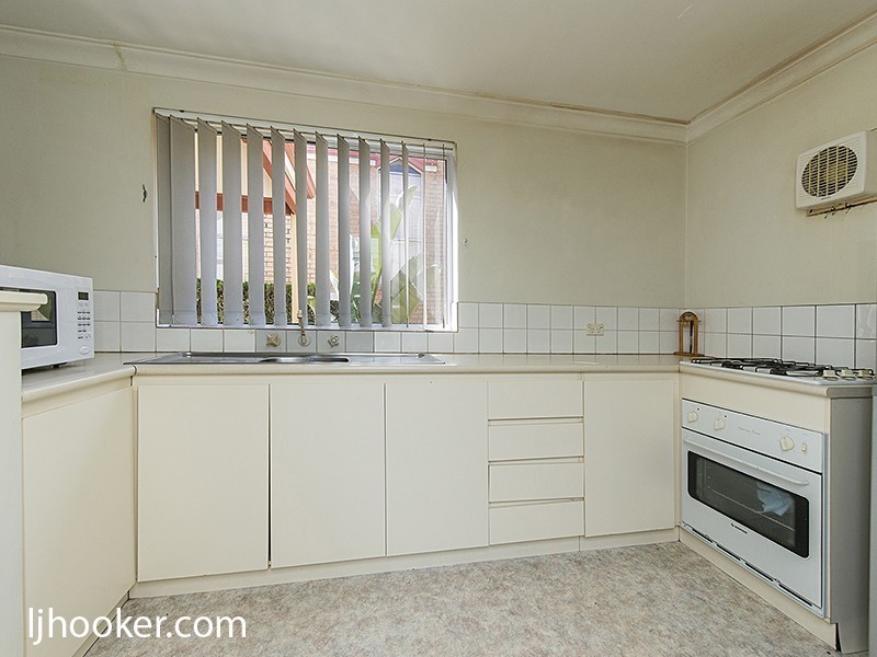 2/29 Pollard Street, Glendalough WA 6016