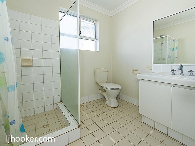 2/29 Pollard Street, Glendalough WA 6016