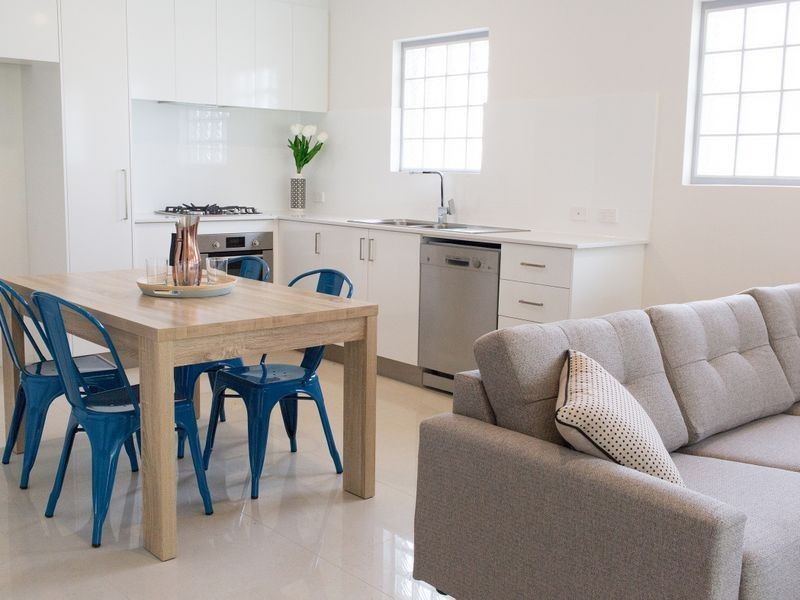 4/379 Daly Street, Cloverdale WA 6105