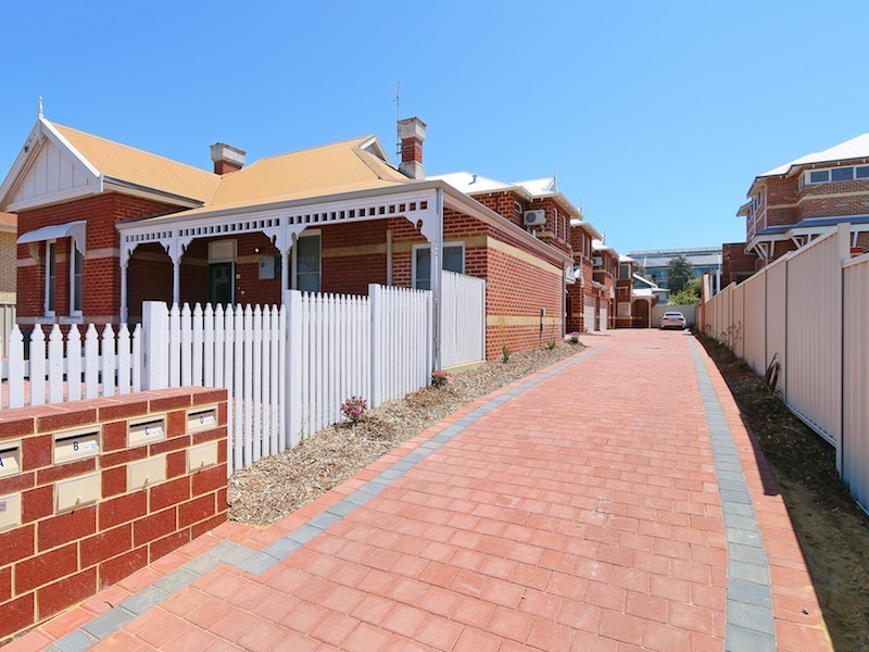 13A McMillan Street, Victoria Park WA 6100