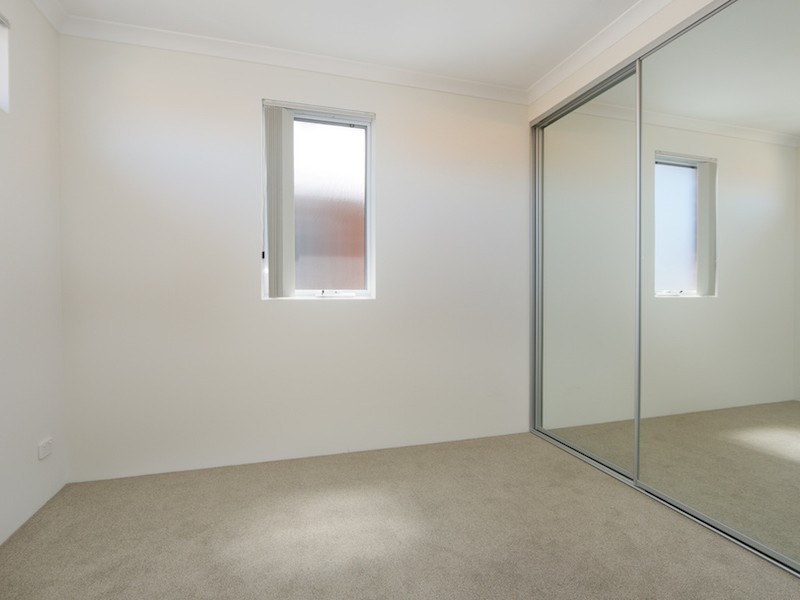 13B McMillan Street, Victoria Park WA 6100