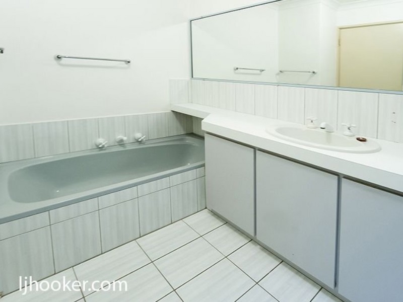 2/84 Powell Street, Joondanna WA 6060