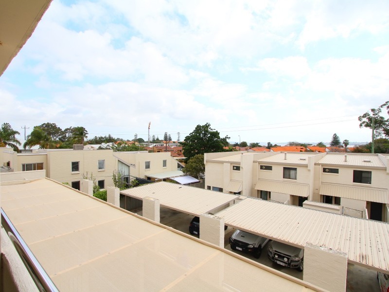 6/27 South Terrace, Como WA 6152