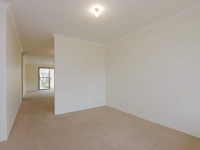 2/14 Crawford Street, Cannington WA 6107